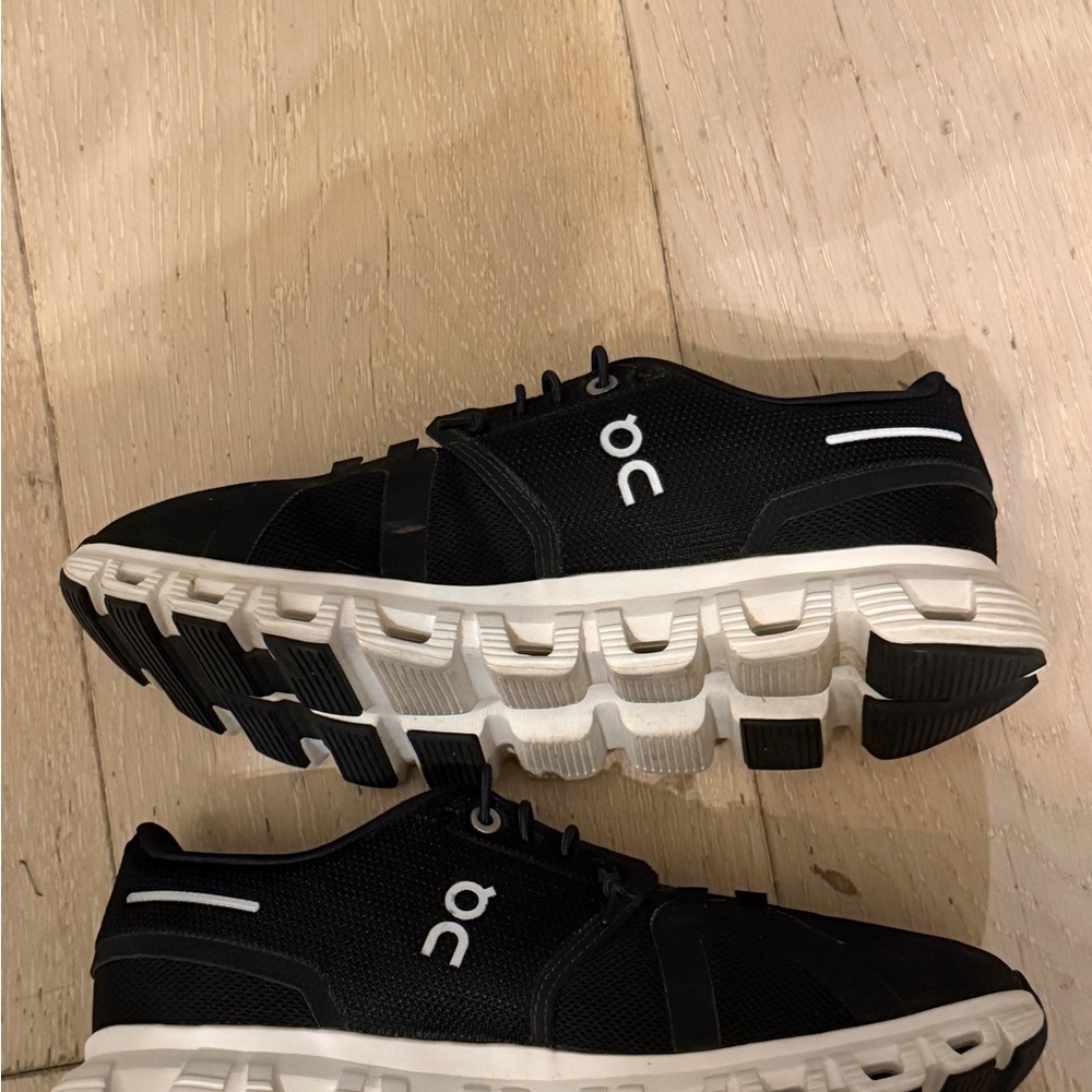 On Cloud 6 Women’s Running Shoe